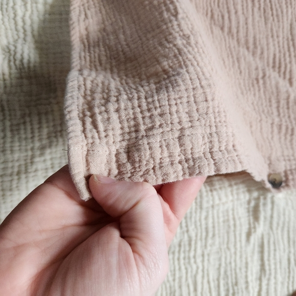 Altar'd State Gauze Textened Linen Top - Size S/M - Picture 4 of 8